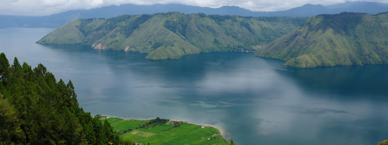 Lake toba
