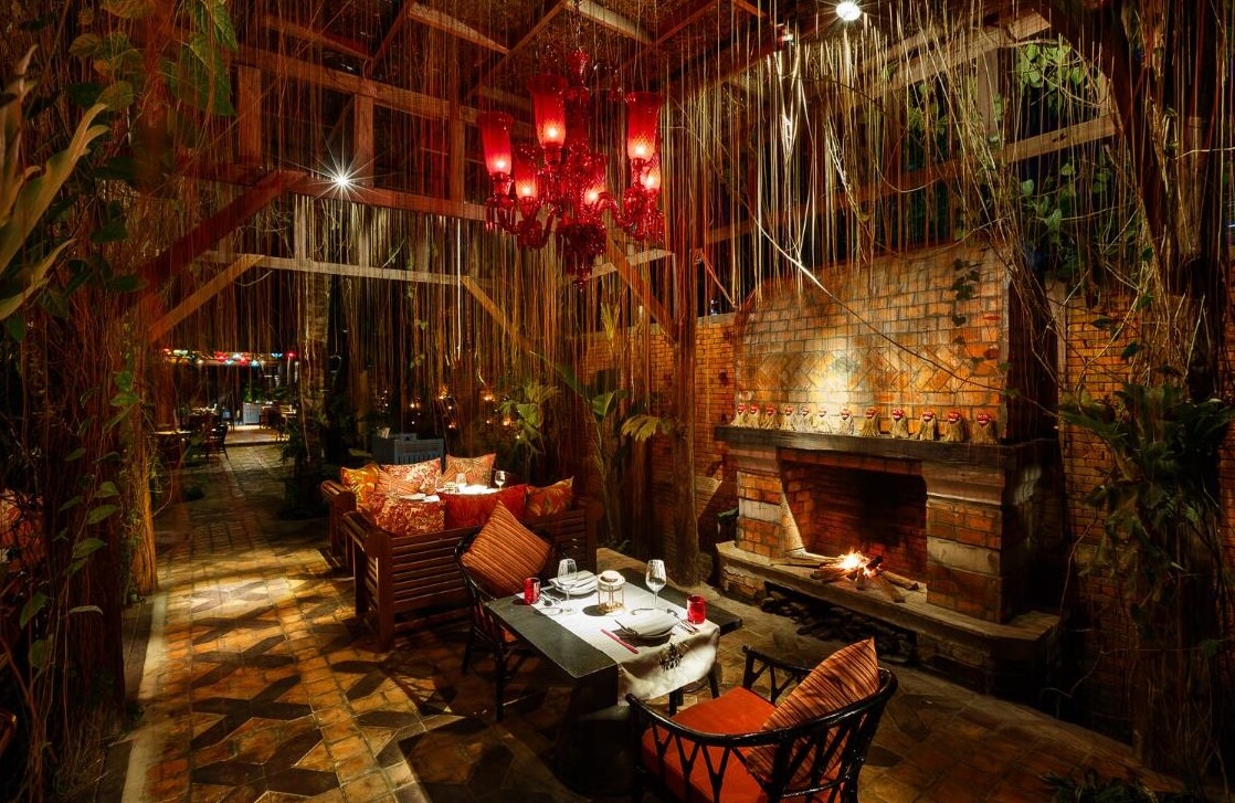 Dine by candlelight in Luang Prabang