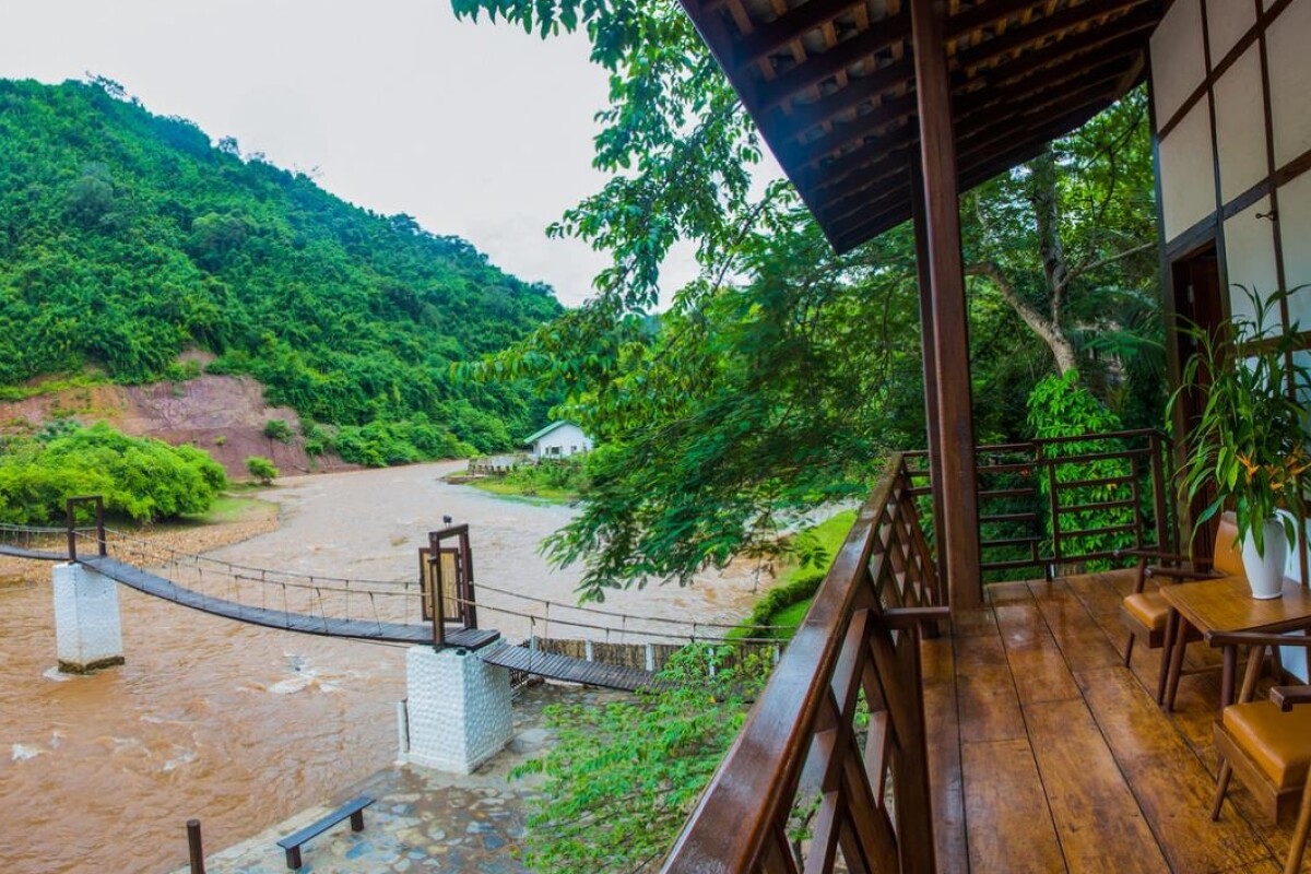 Wander the hills of Muang La