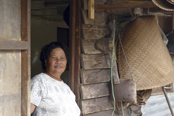 Trek lesser-known trails & stay with ex-headhunters in the Sapulot region