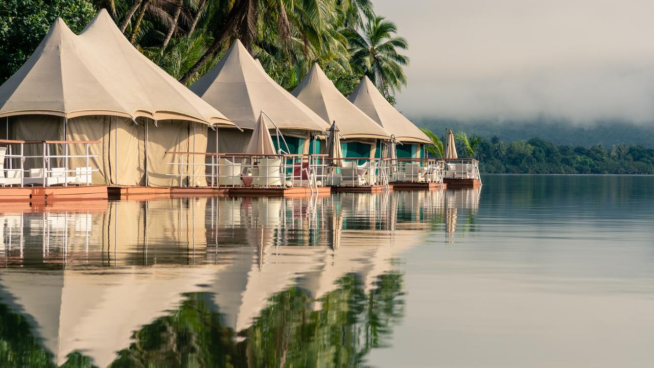 Floating villas at 4 Rivers Floating Lodge