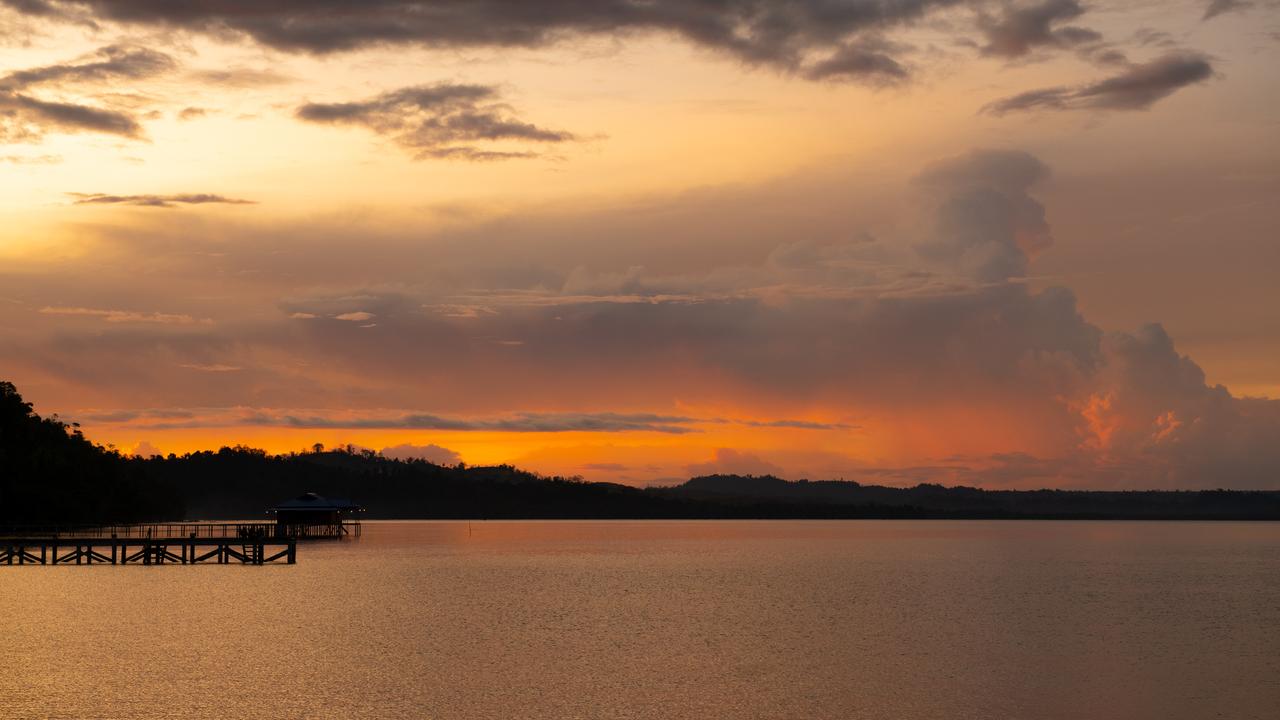 Sunset on Gaya Island