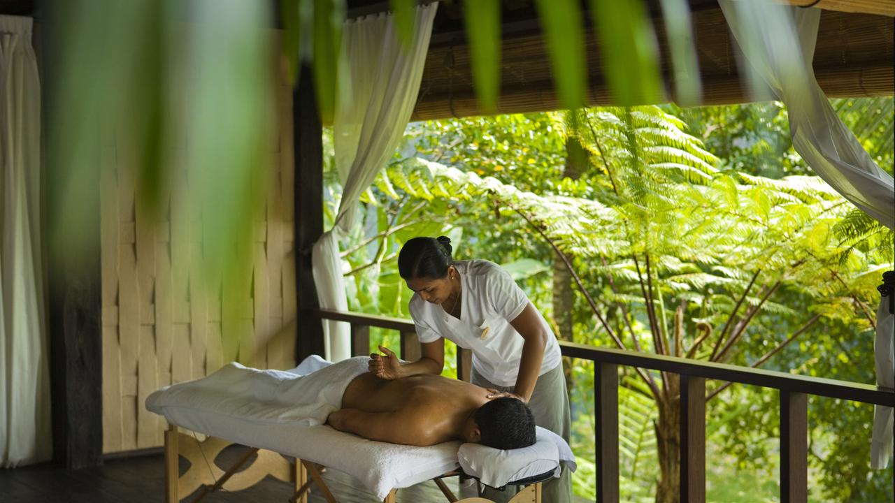 Massage treatments wellness retreat in Indonesia