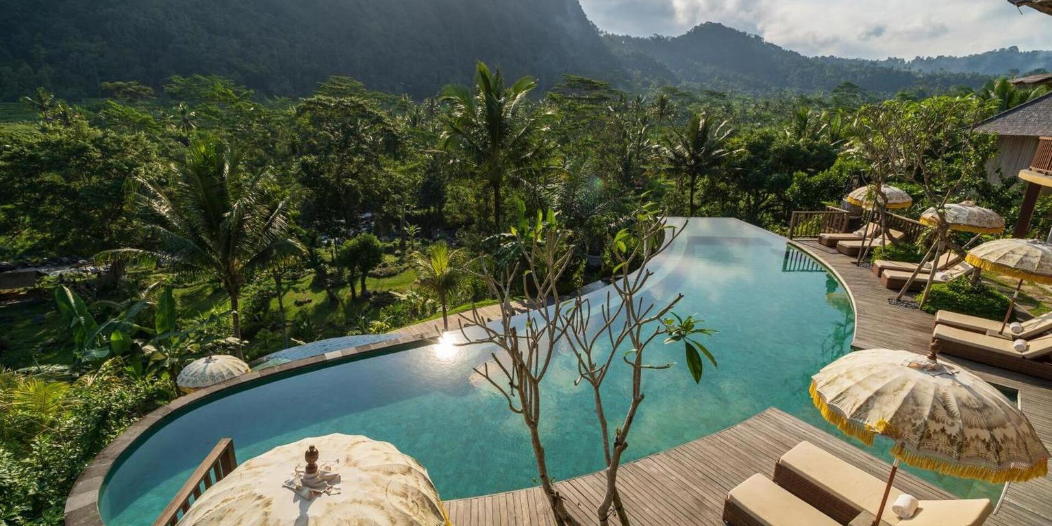 Wapa di Ume Sidemen infinity pool