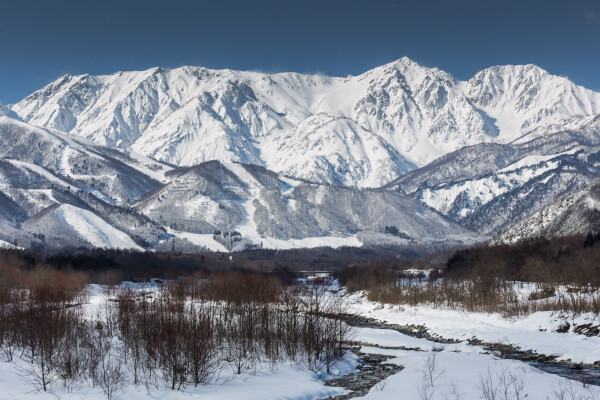 Niseko &ndash; winter sports and onsen resorts