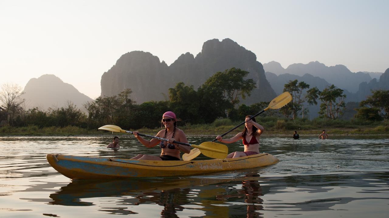 Kayak in Vang Vieng
